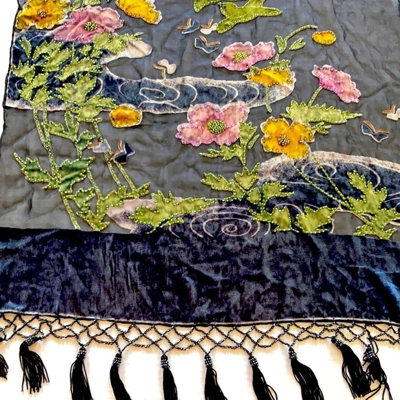 Unbranded beaded burnout velvet scarf w/ tassel - Picture 3 of 9